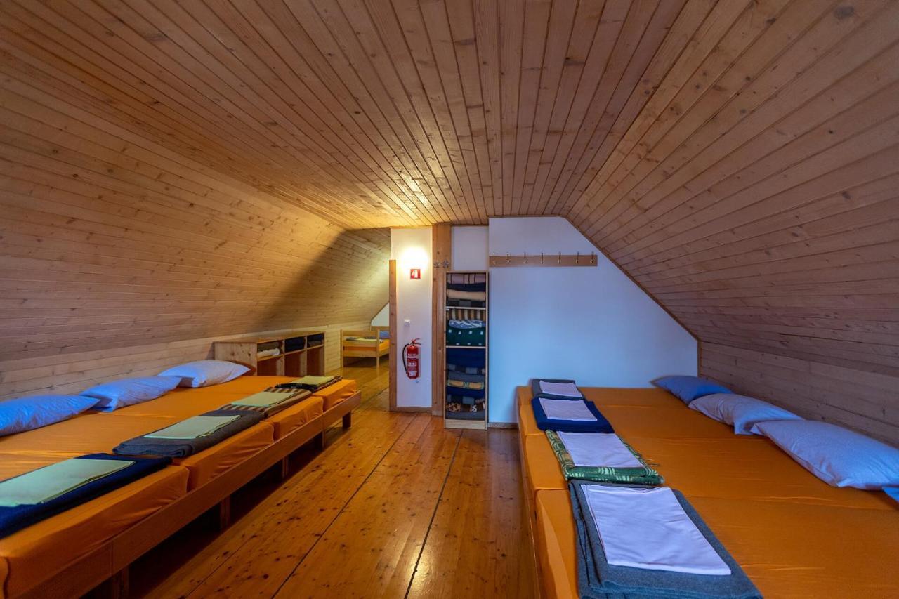 Erjavceva Mountain Hut At Vrsic Pass Hotel Kranjska Gora Bagian luar foto