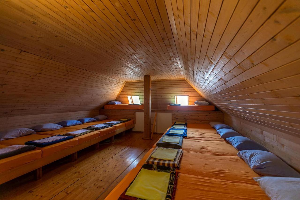 Erjavceva Mountain Hut At Vrsic Pass Hotel Kranjska Gora Bagian luar foto