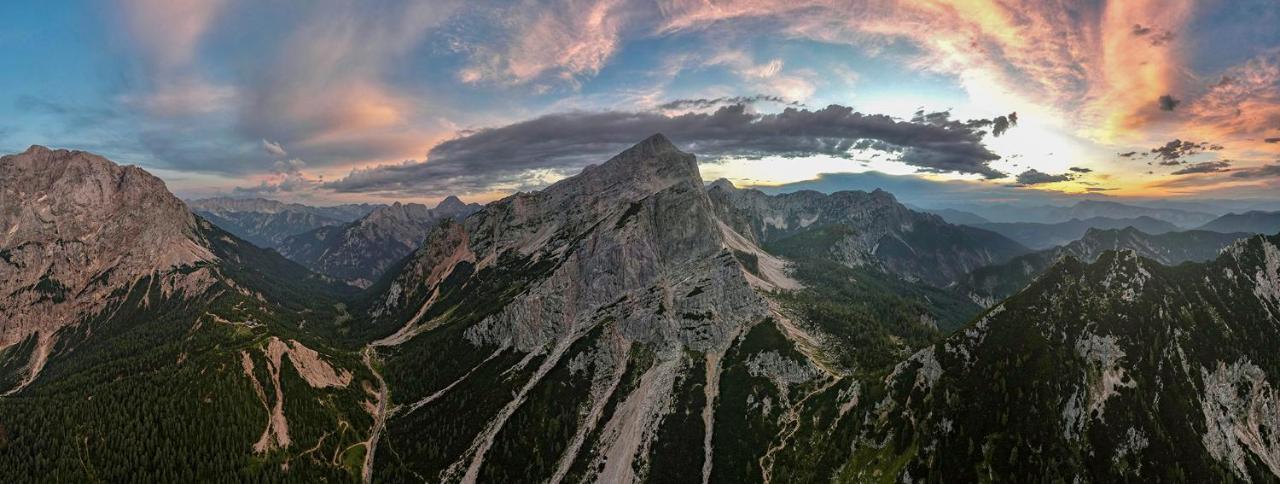 Erjavceva Mountain Hut At Vrsic Pass Hotel Kranjska Gora Bagian luar foto