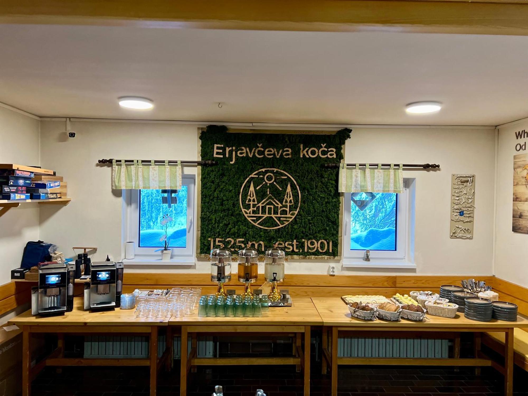 Erjavceva Mountain Hut At Vrsic Pass Hotel Kranjska Gora Bagian luar foto